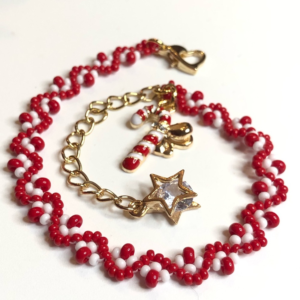 Christmas Holiday Bracelet Charms Gold Red White Candy cane Star Beaded Woven NW - Picture 4 of 4